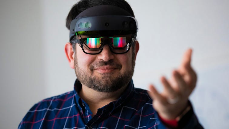 microsoft-msft-hololens-2-1582